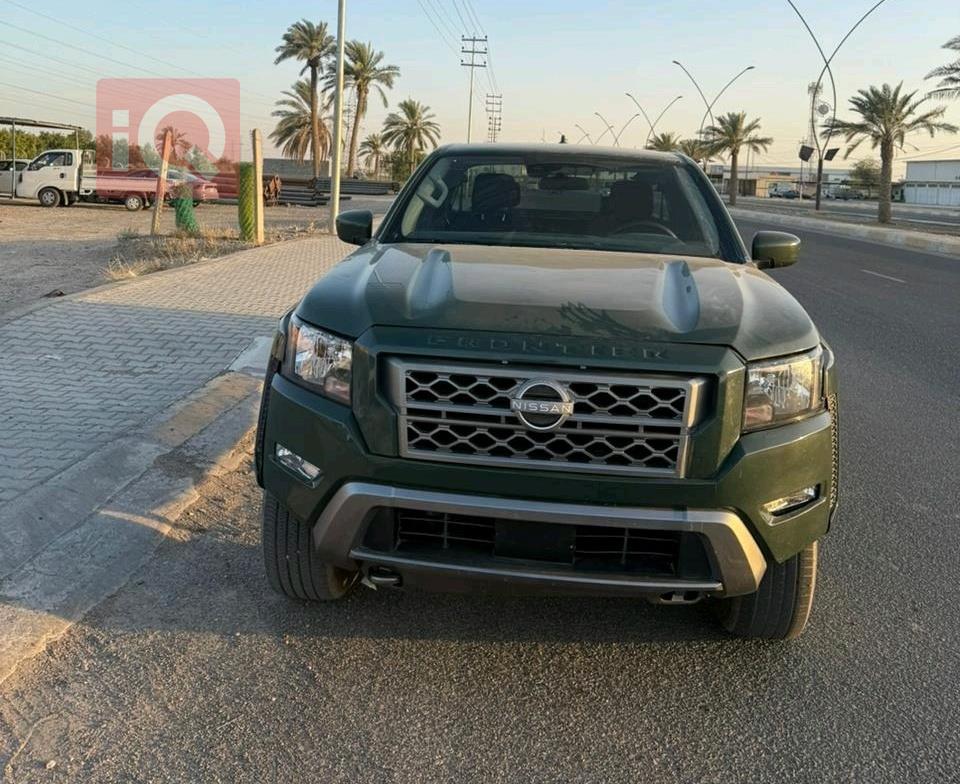 نيسان فرونتر